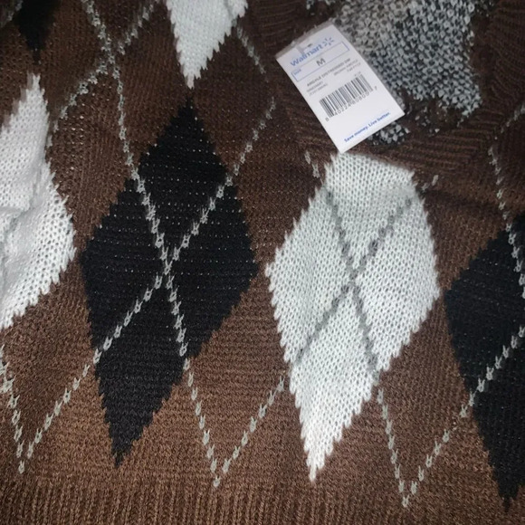 Just Polly Fringe Brown Argyle Plaid Sweater - Picture 3 of 3